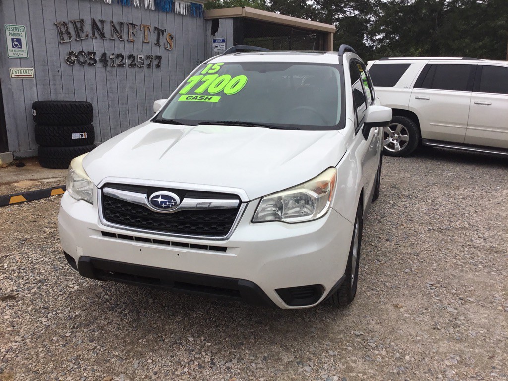 2015 Subaru Forester Image 1
