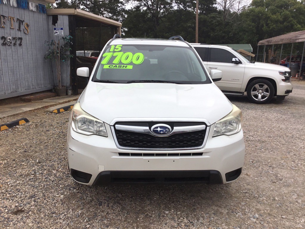2015 Subaru Forester Image 2