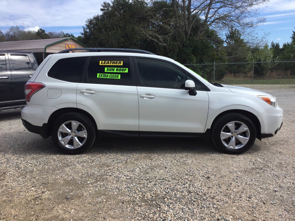 2015 Subaru Forester Image 4