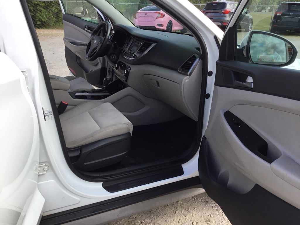 2017 Hyundai Tucson Image 11