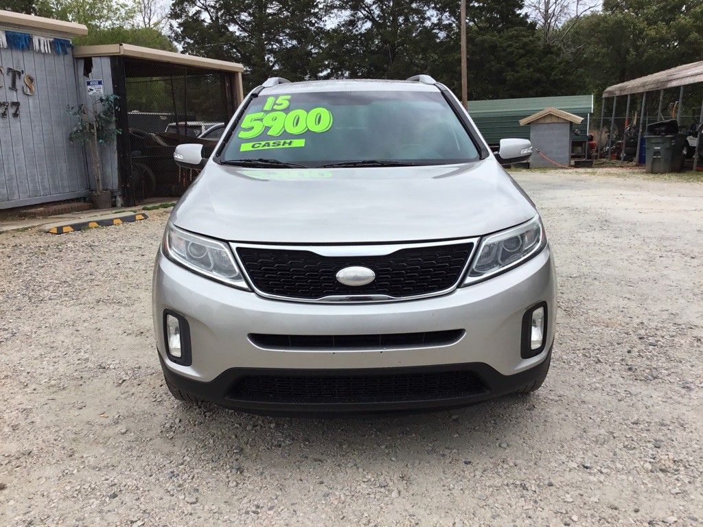 2015 Kia Sorento Image 2