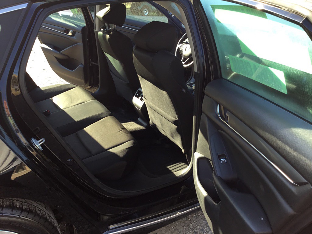 2018 Honda Accord Image 9