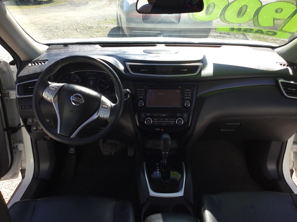 2016 Nissan Rogue Image 12