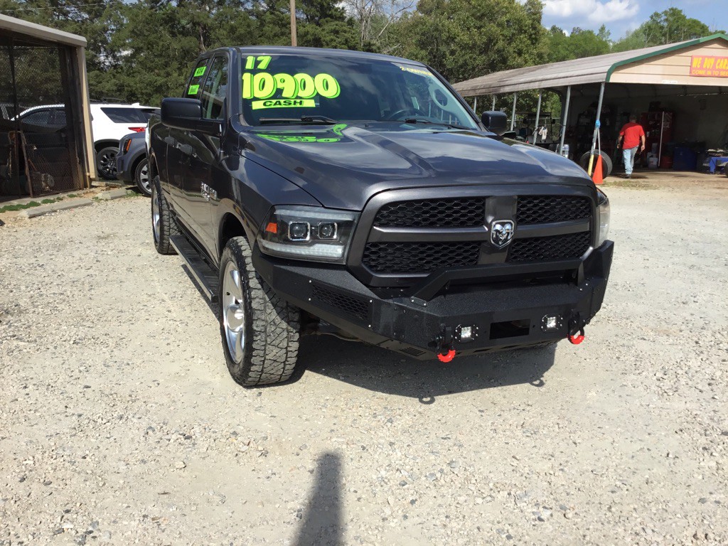 2017 RAM 1500 Image 3