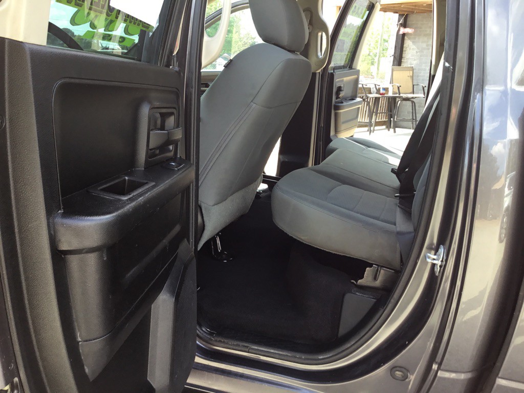 2017 RAM 1500 Image 10