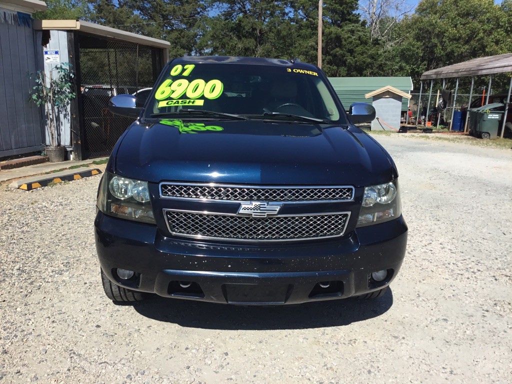 2007 Chevrolet Tahoe Image 2