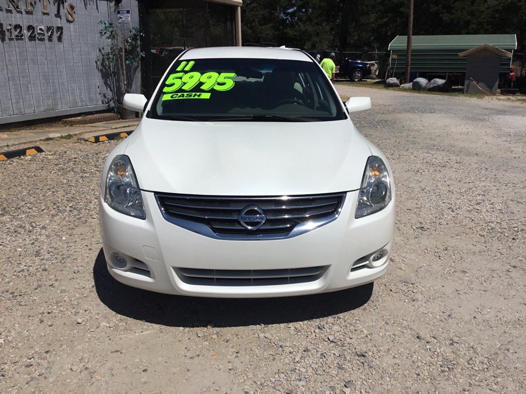 2011 Nissan Altima Image 2