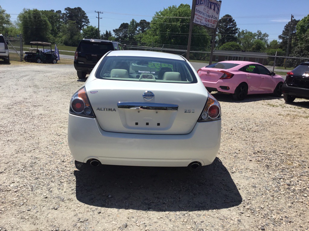 2011 Nissan Altima Image 7