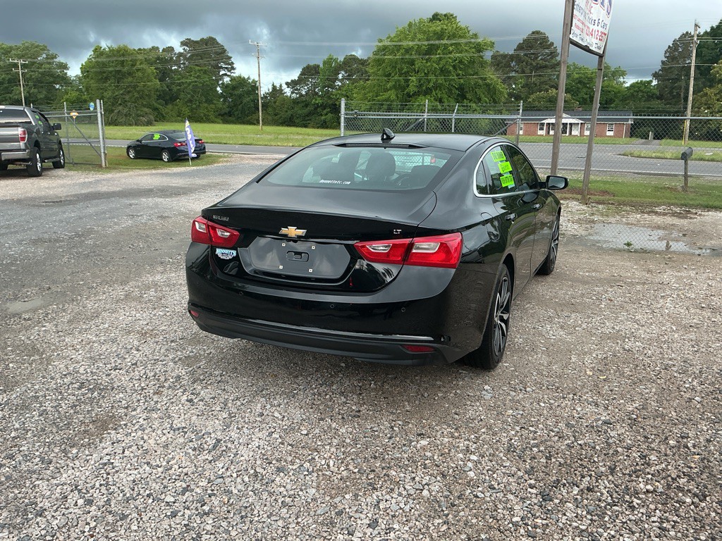 2018 Chevrolet Malibu Image 8