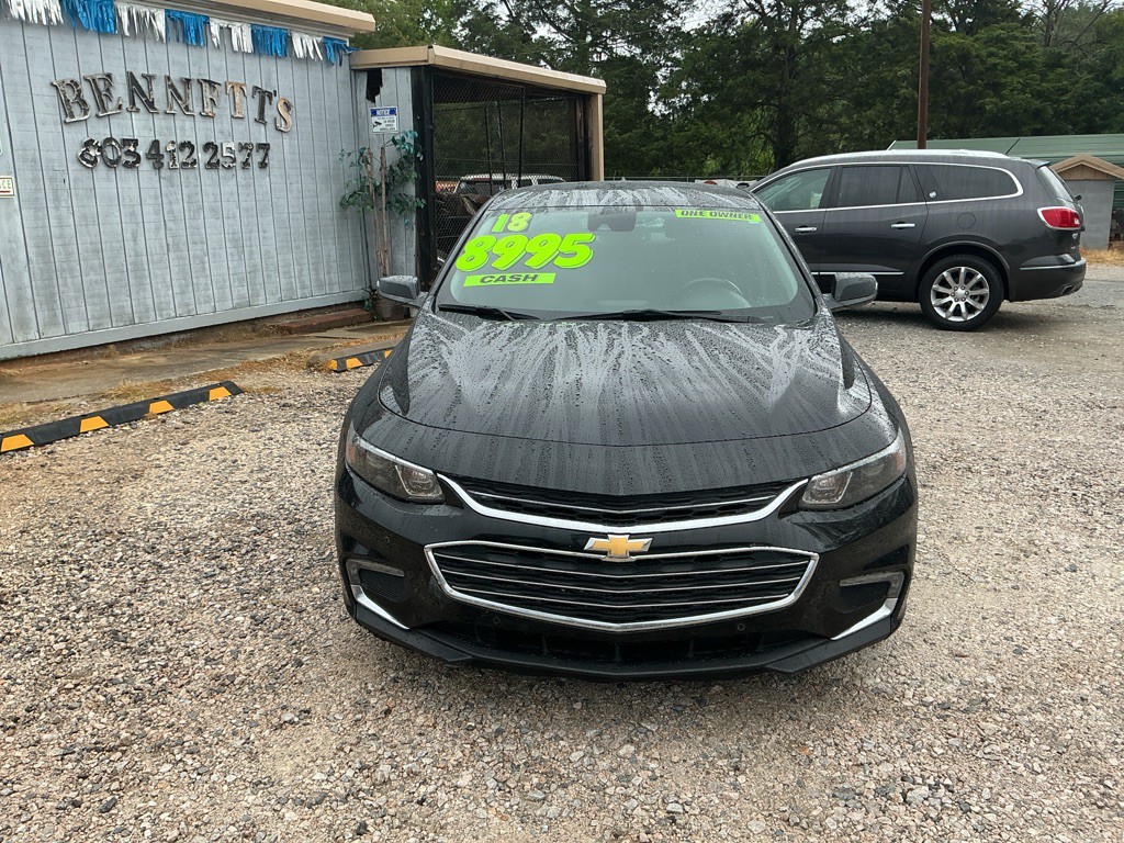 2018 Chevrolet Malibu Image 2