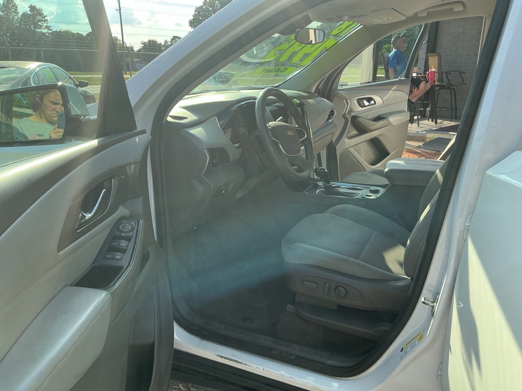 2018 Chevrolet Traverse Image 12