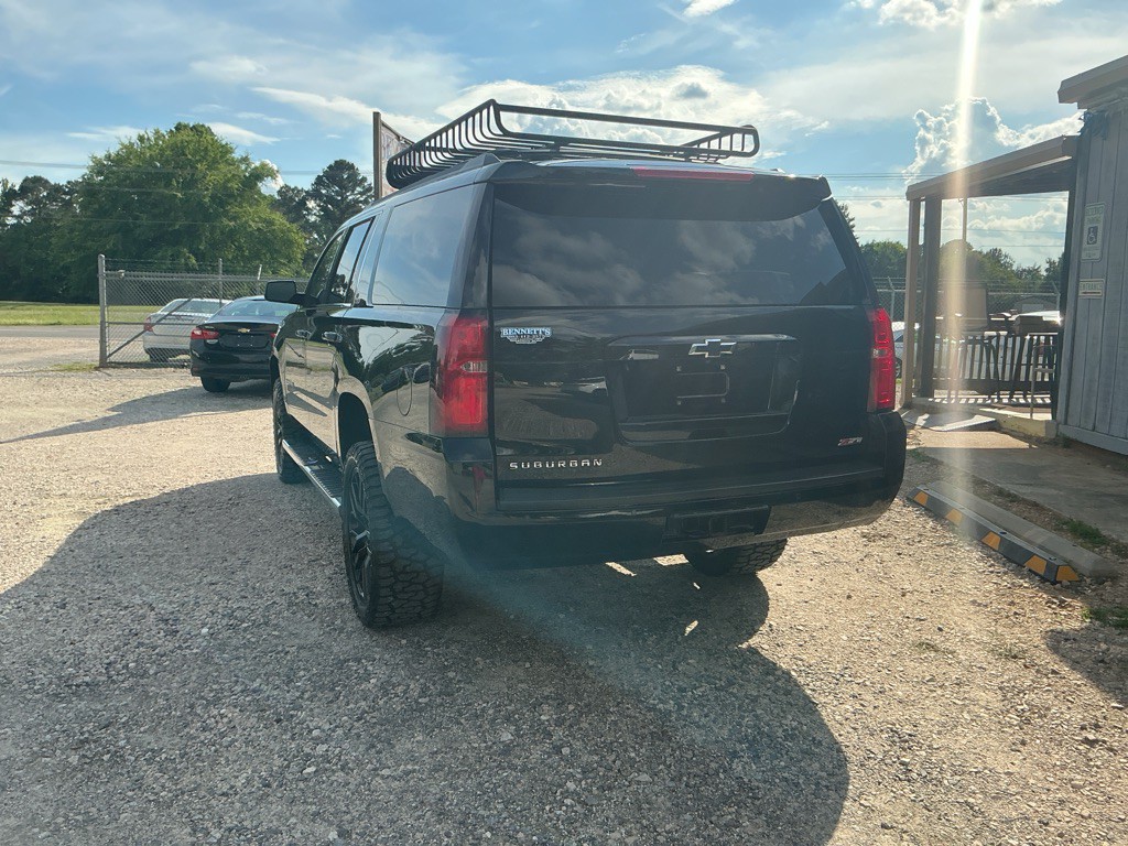 2016 Chevrolet Suburban Image 6