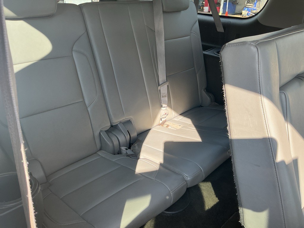 2016 Chevrolet Suburban Image 11
