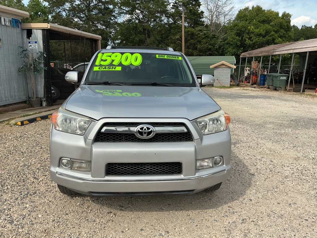 2010 Toyota 4Runner Image 2