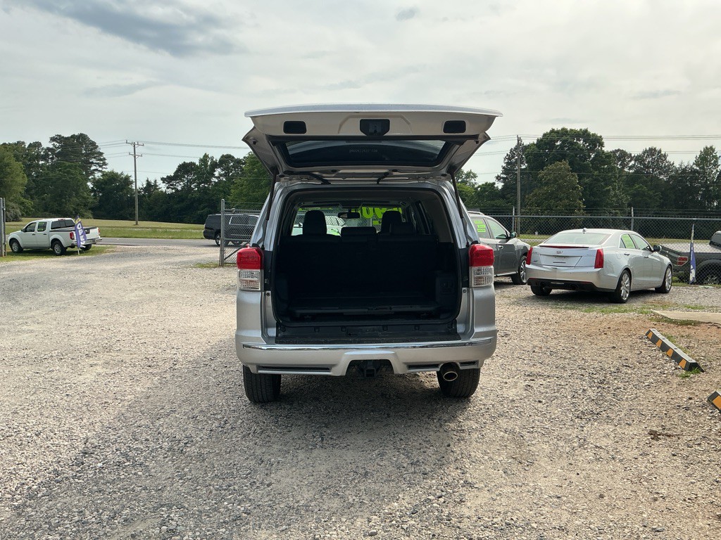 2010 Toyota 4Runner Image 10
