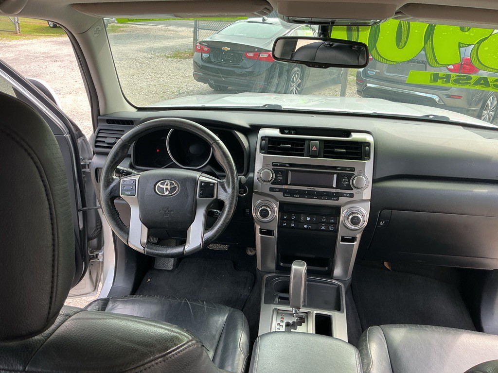 2010 Toyota 4Runner Image 13