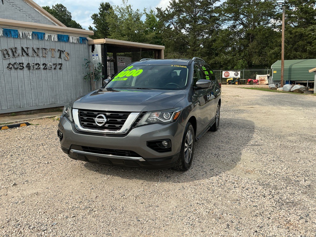 2019 Nissan Pathfinder Image 1