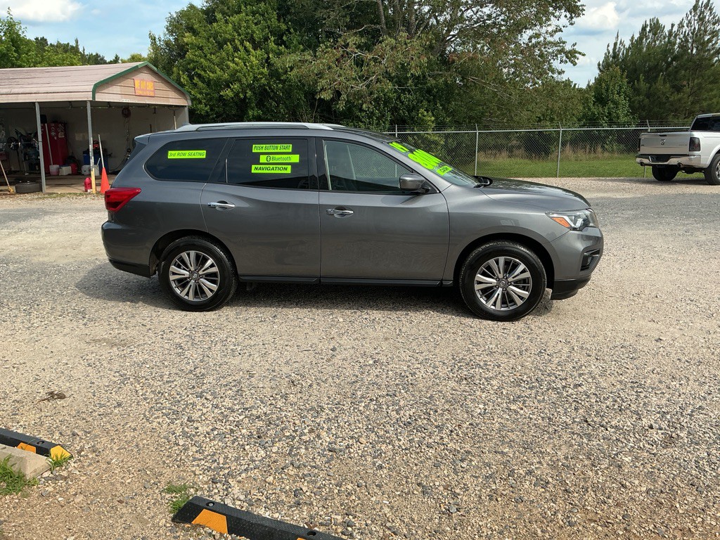 2019 Nissan Pathfinder Image 4