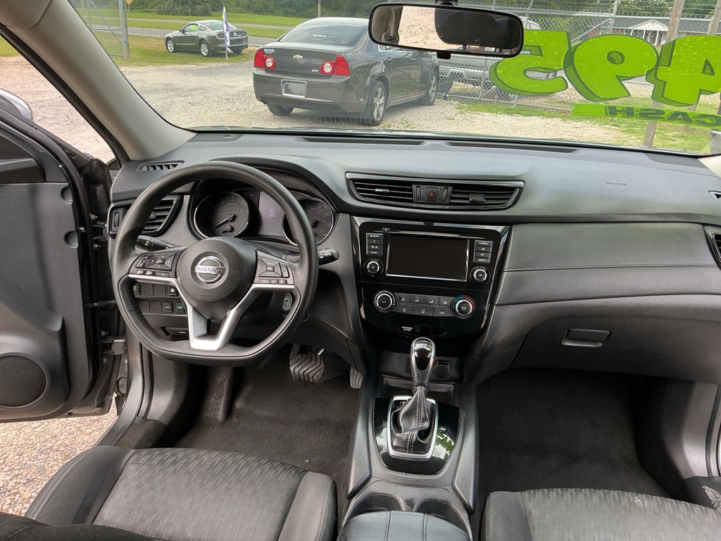 2018 Nissan Rogue Image 12