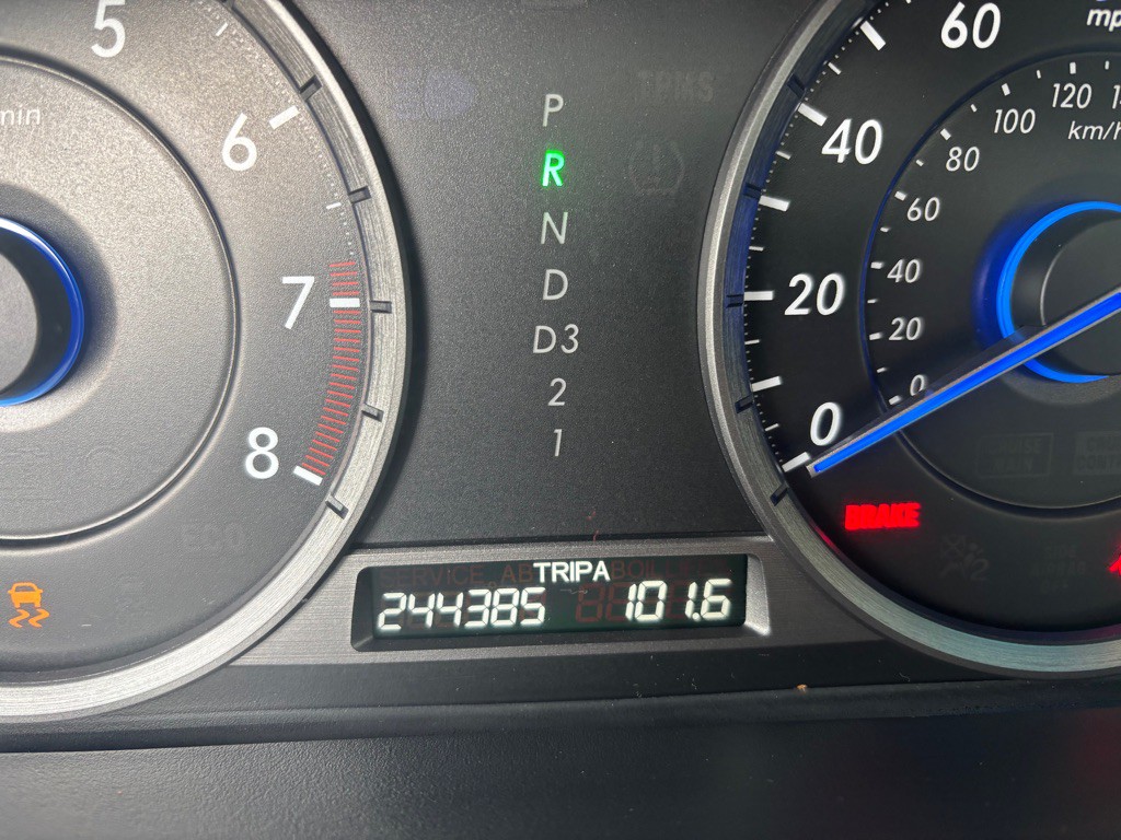 2012 Honda Crosstour Image 17