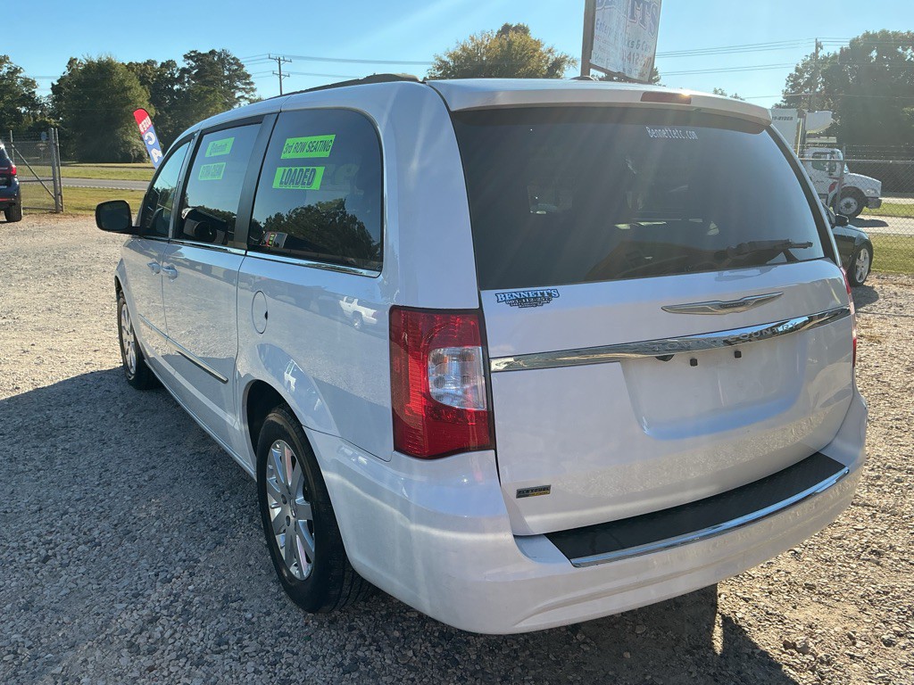 2016 Chrysler Town & Country Image 6