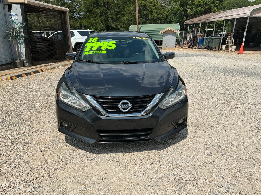 2018 Nissan Altima Image 2