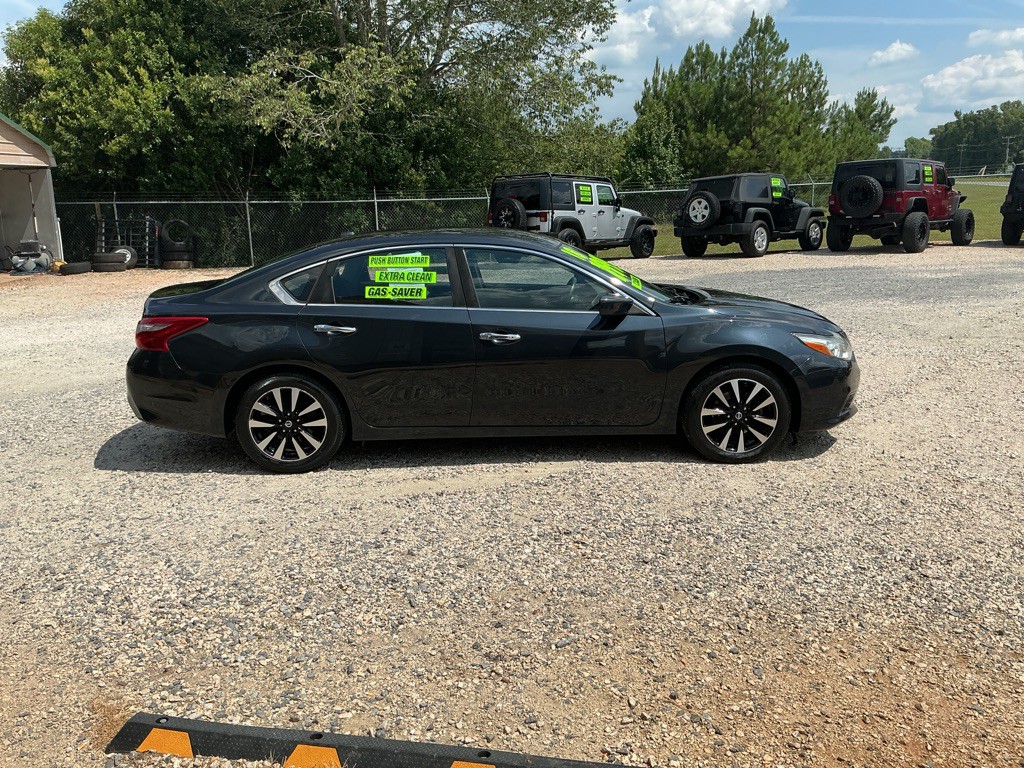 2018 Nissan Altima Image 4