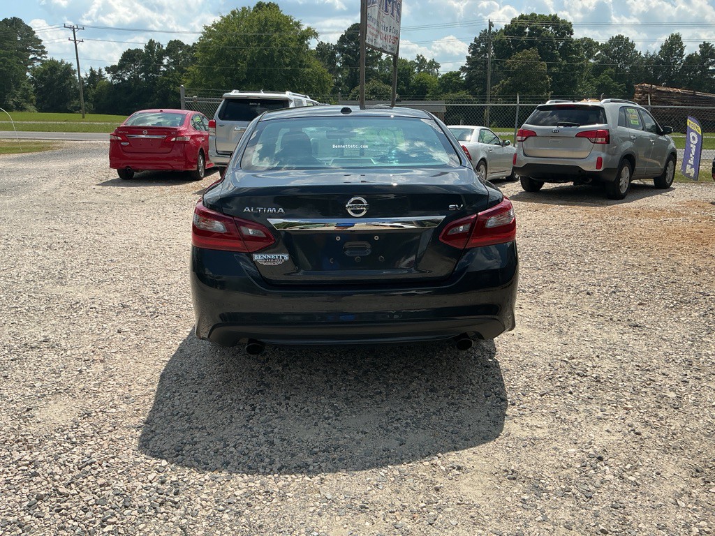 2018 Nissan Altima Image 7