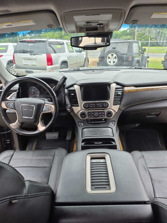2016 GMC Yukon Image 14