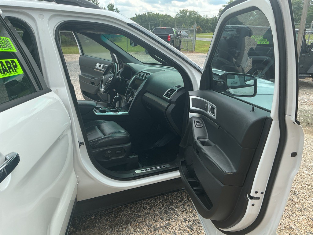 2014 Ford Explorer Image 12