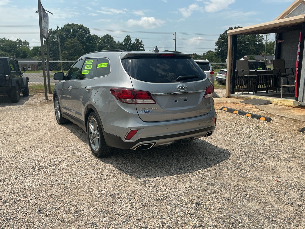 2017 Hyundai Santa Fe Image 6