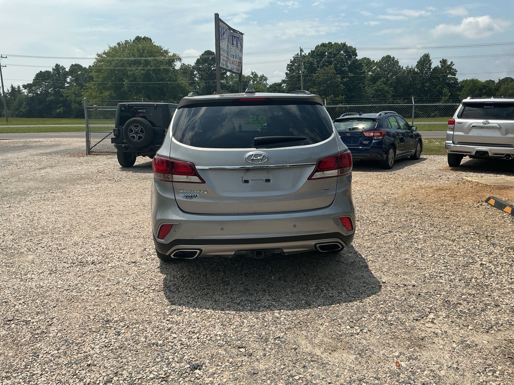 2017 Hyundai Santa Fe Image 7