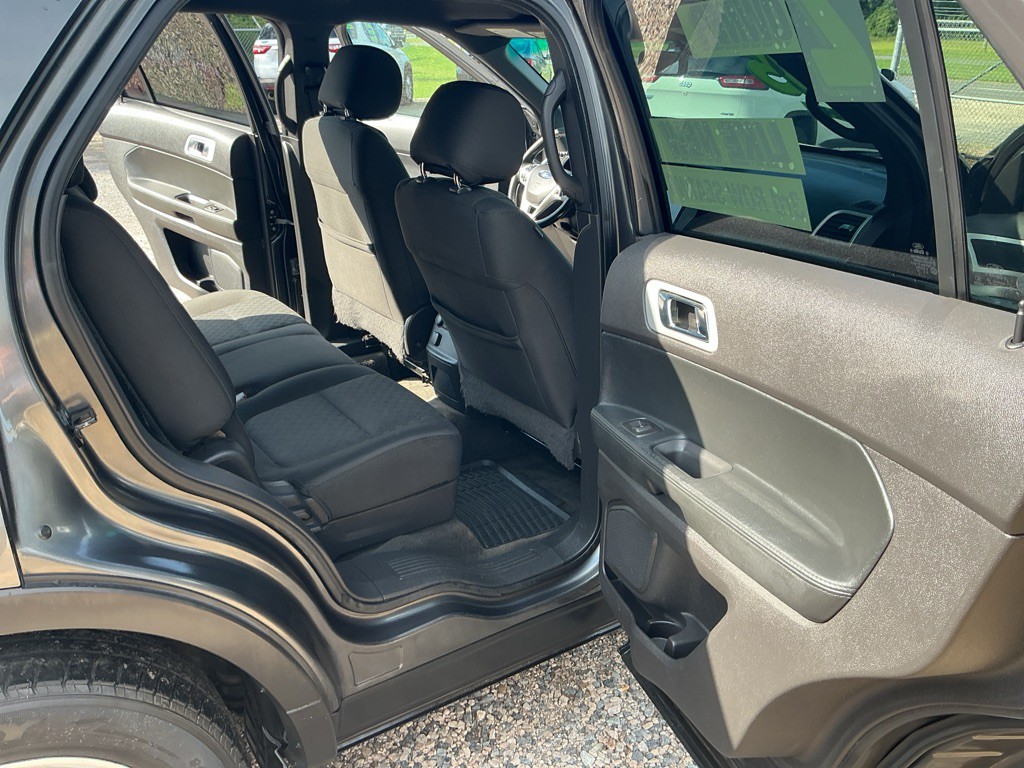 2015 Ford Explorer Image 11