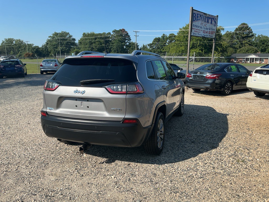 2020 Jeep Cherokee Image 8