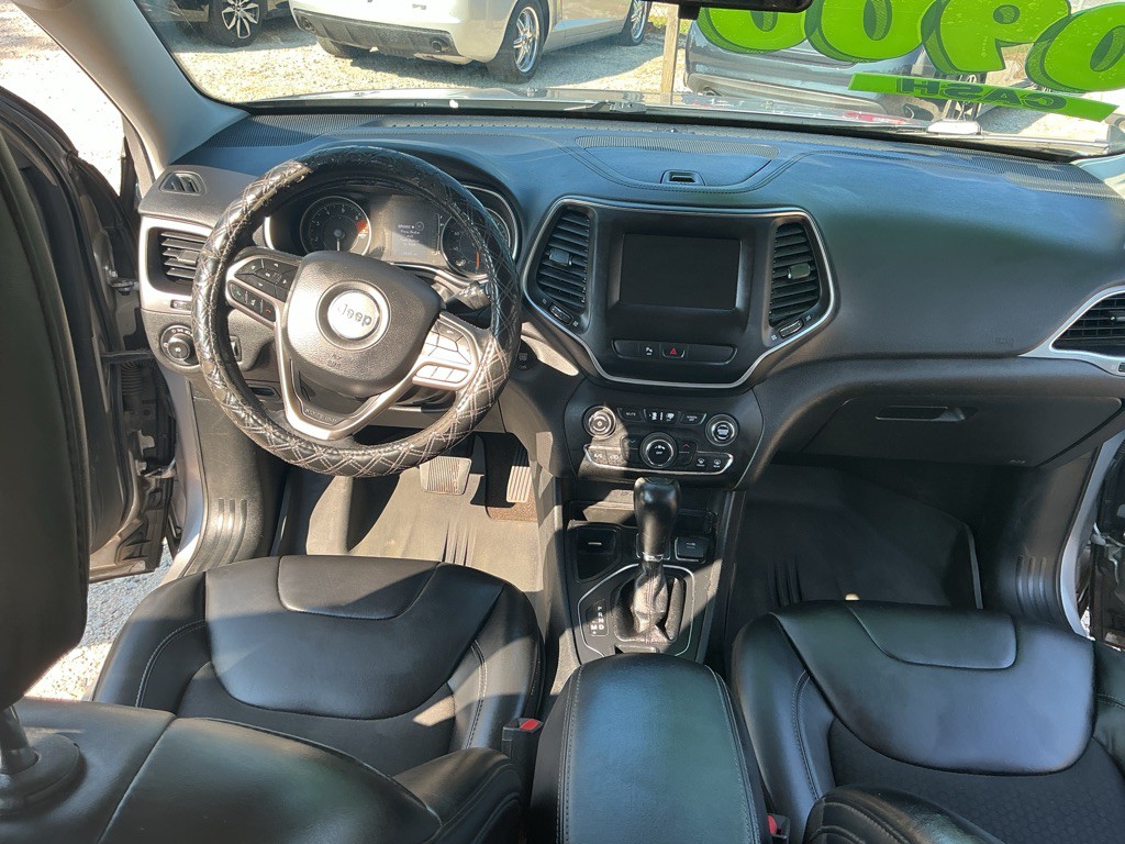 2020 Jeep Cherokee Image 13