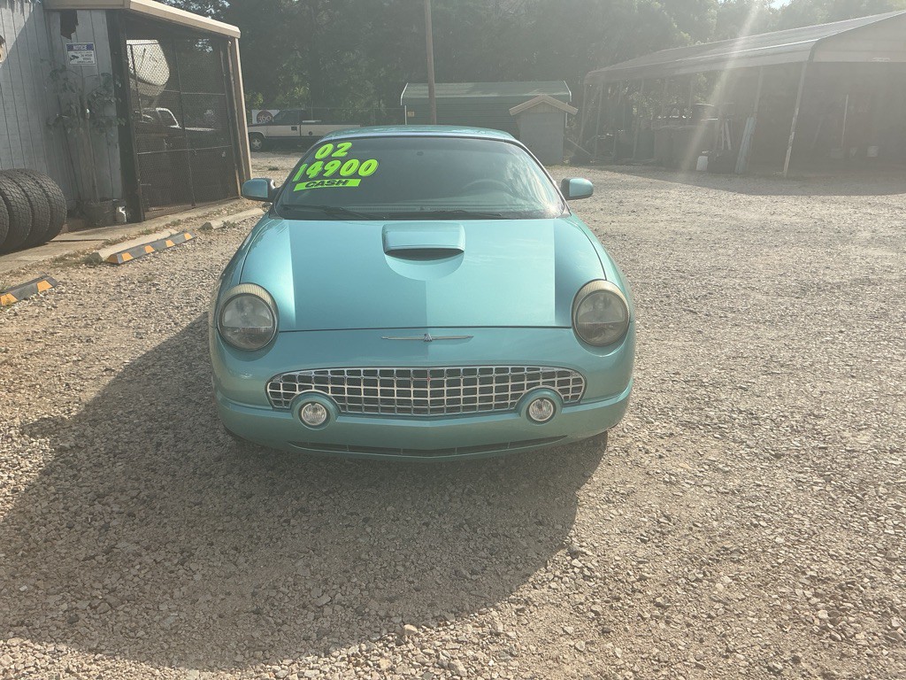 2002 Ford Thunderbird Image 2
