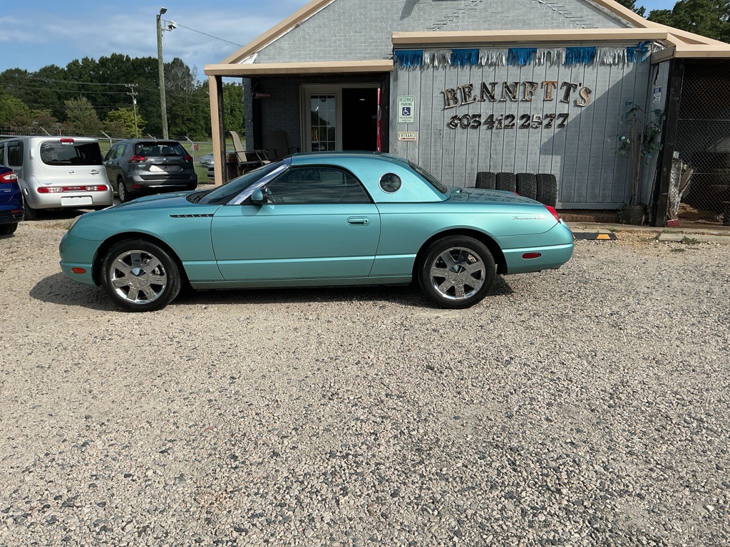 2002 Ford Thunderbird Image 5