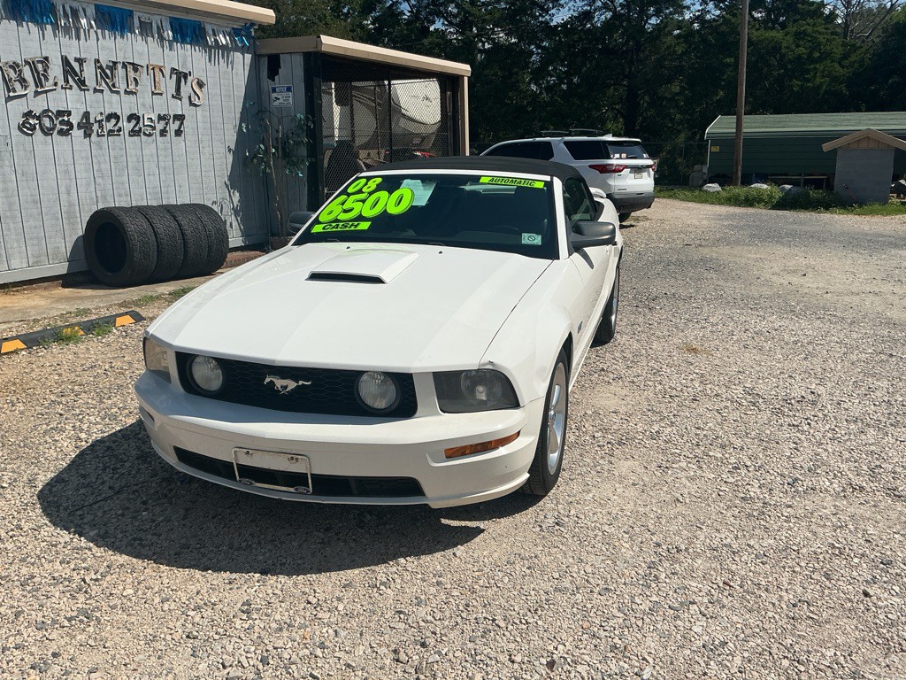 2008 Ford Mustang Image 1