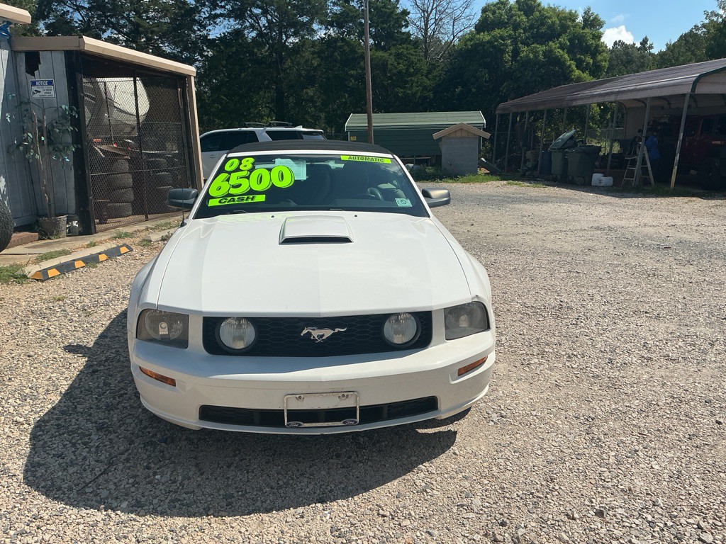 2008 Ford Mustang Image 2