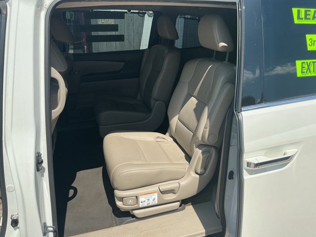 2012 Honda Odyssey Image 11