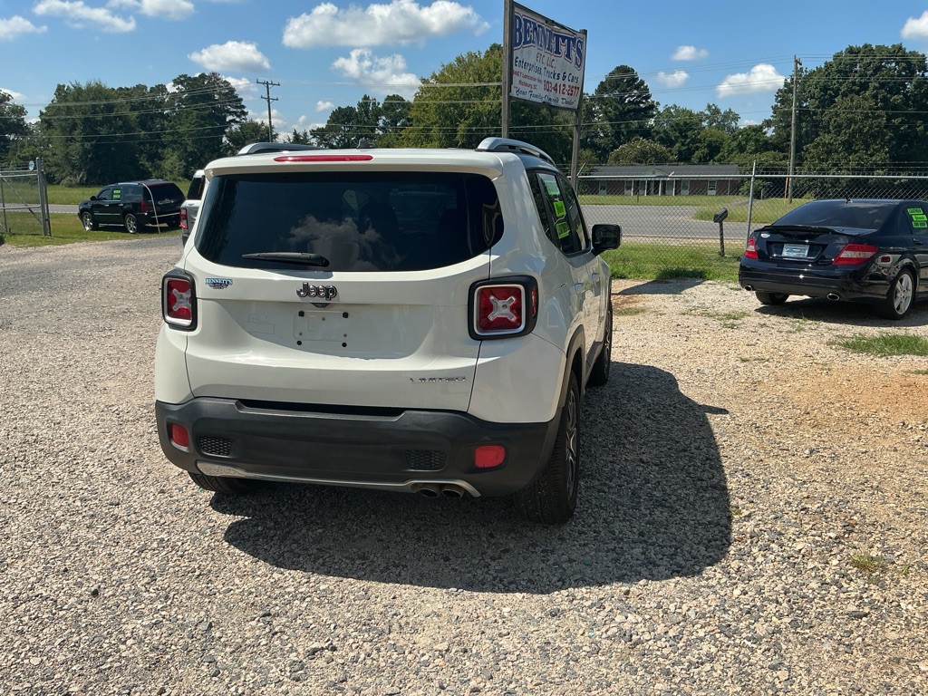 2016 Jeep Renegade Image 8