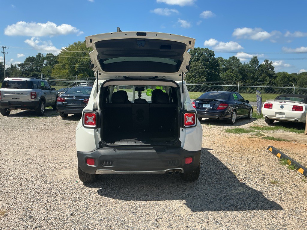 2016 Jeep Renegade Image 9