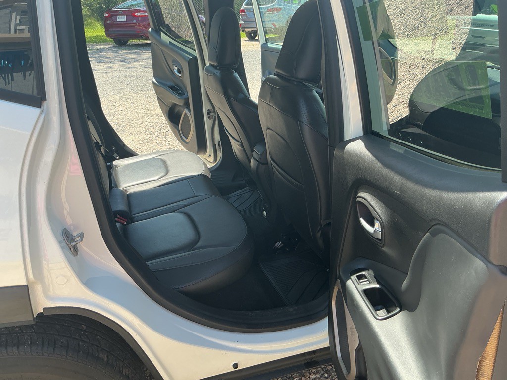 2016 Jeep Renegade Image 10
