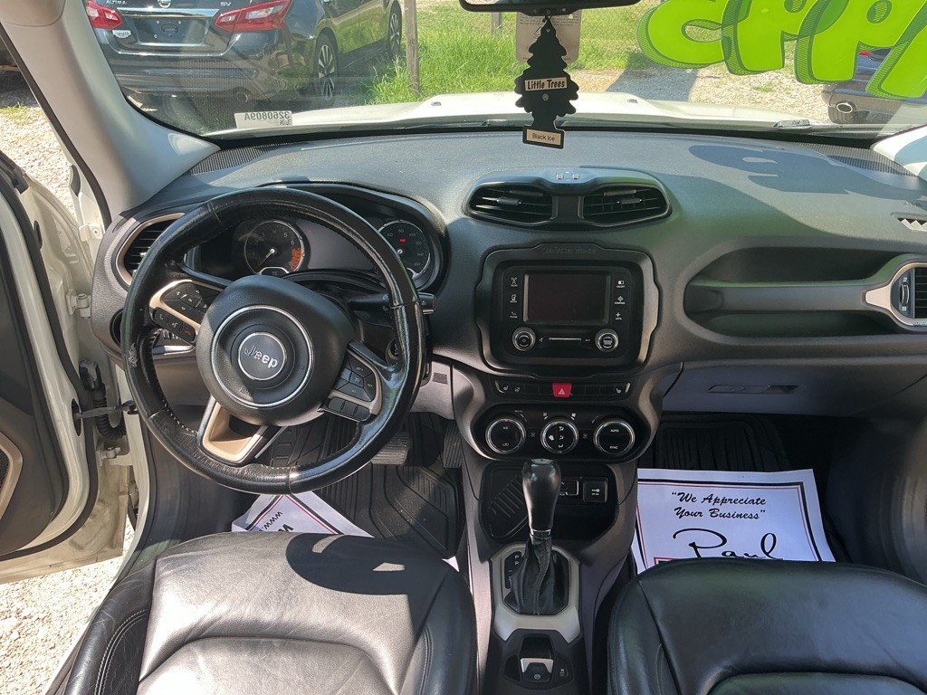 2016 Jeep Renegade Image 12