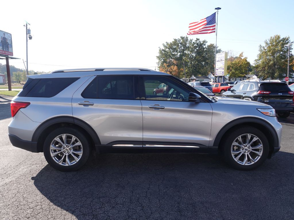 2022 Ford Explorer Image 3