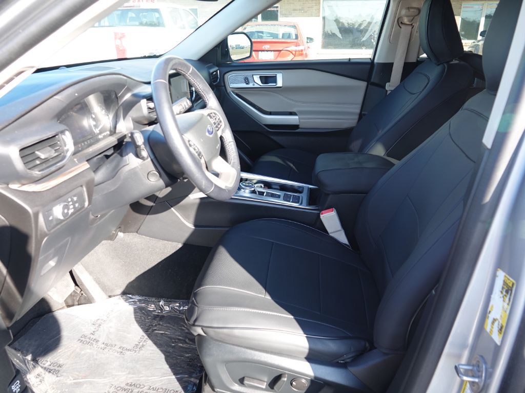 2022 Ford Explorer Image 17