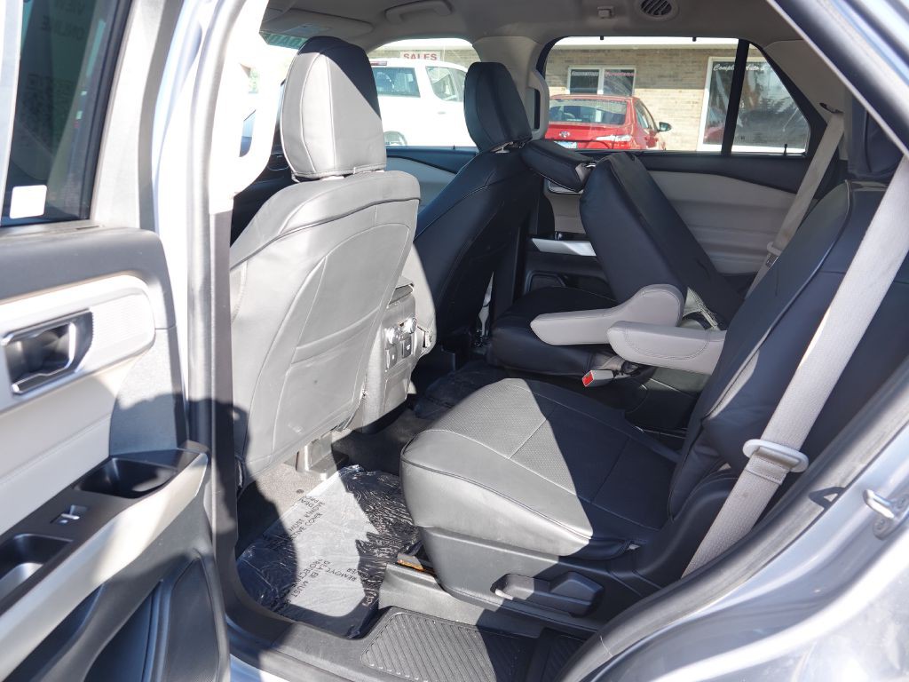 2022 Ford Explorer Image 28