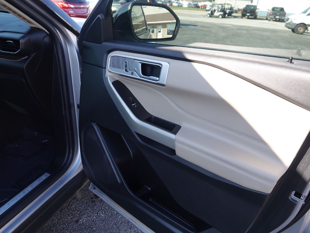 2022 Ford Explorer Image 33
