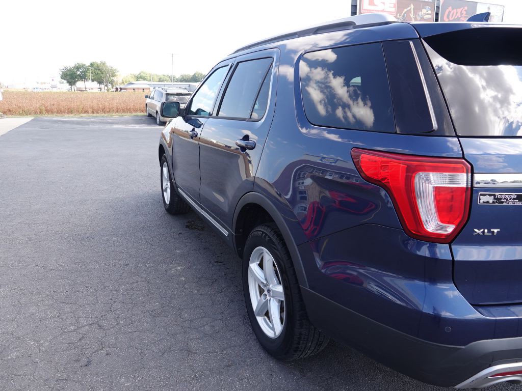 2016 Ford Explorer Image 4