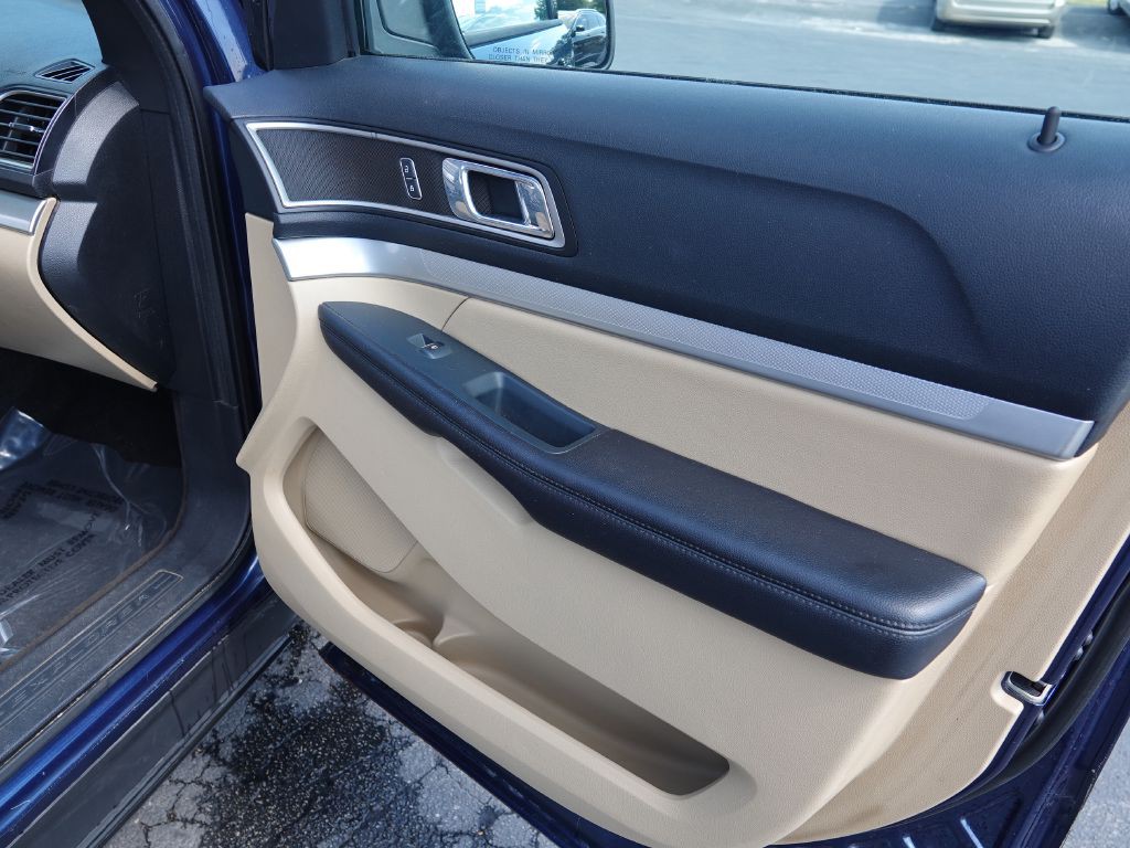 2016 Ford Explorer Image 21